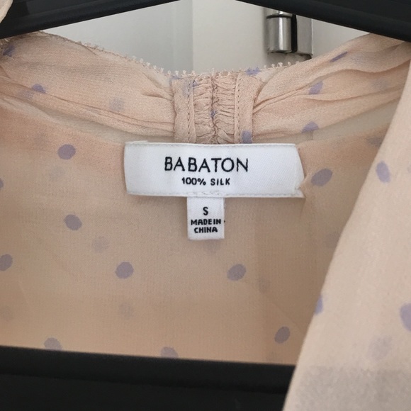 Brand new Aritzia 💯 silk blouse- Size S - Picture 3 of 3